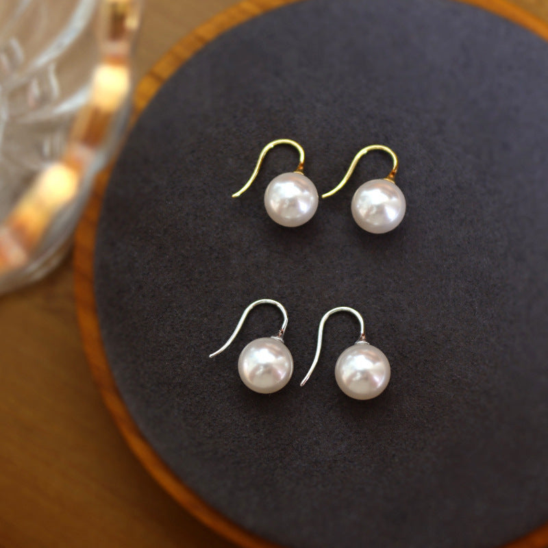 Beautiful Pearl Earring with Unique Style