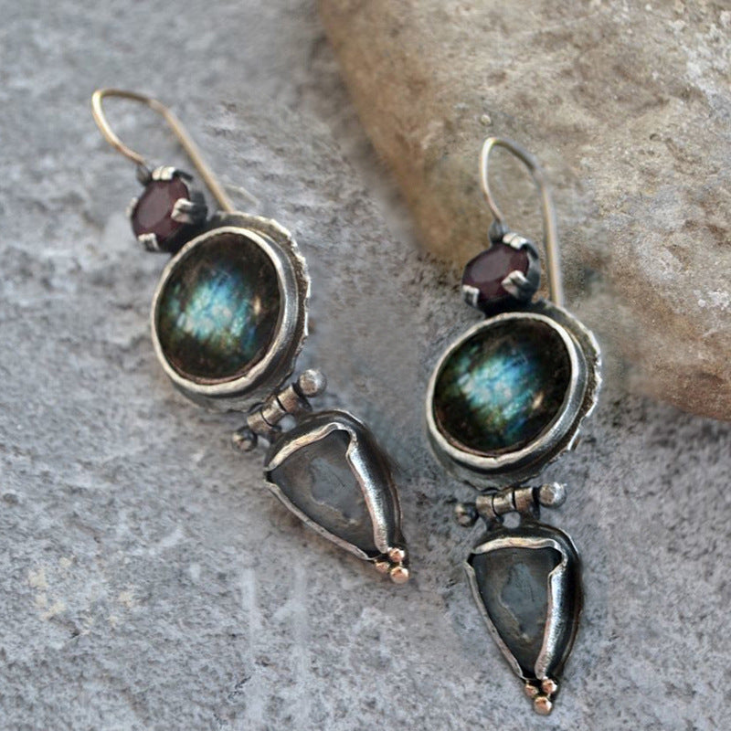 Classic Earring with Timeless Appeal