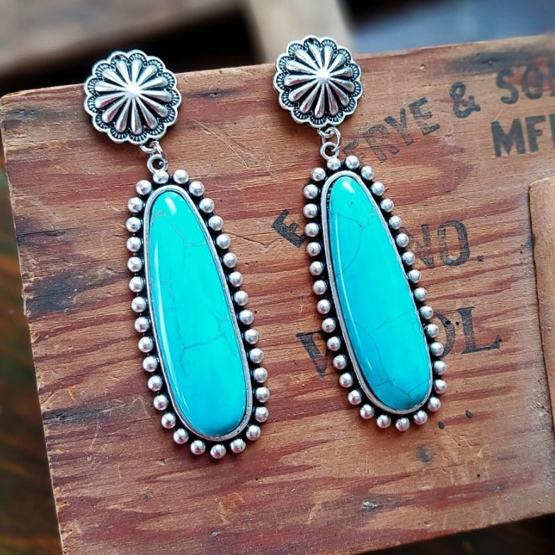 Classic Earring with Timeless Appeal