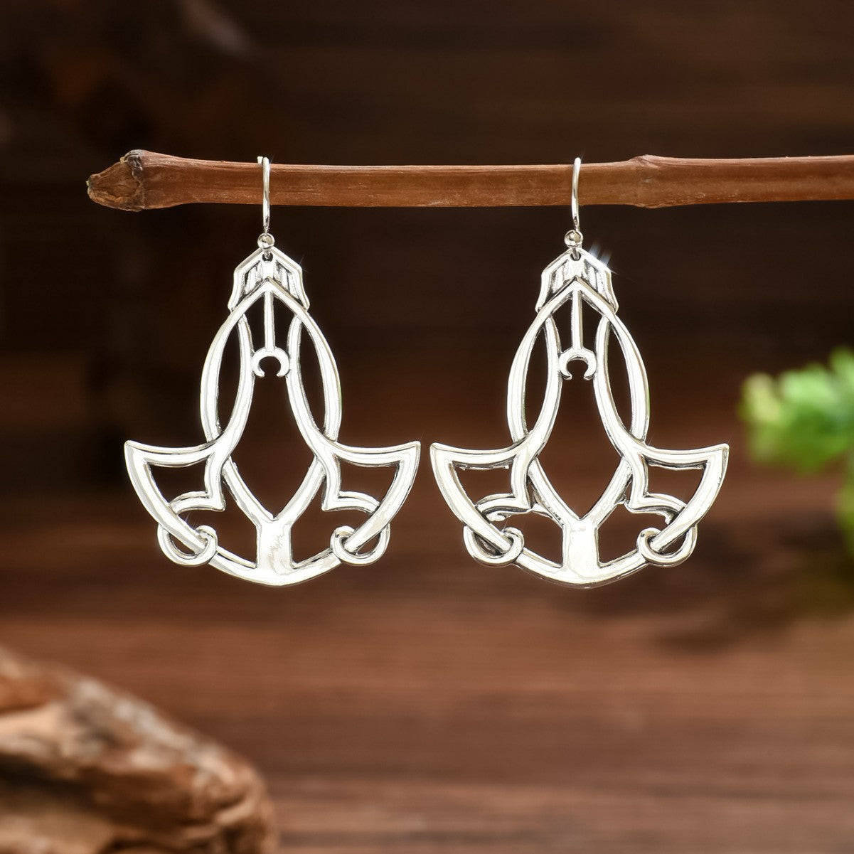 Romantic Earring for Special Moments