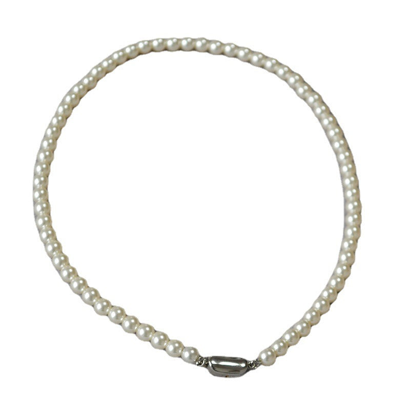 Beautiful Pearl Necklace with Unique Style