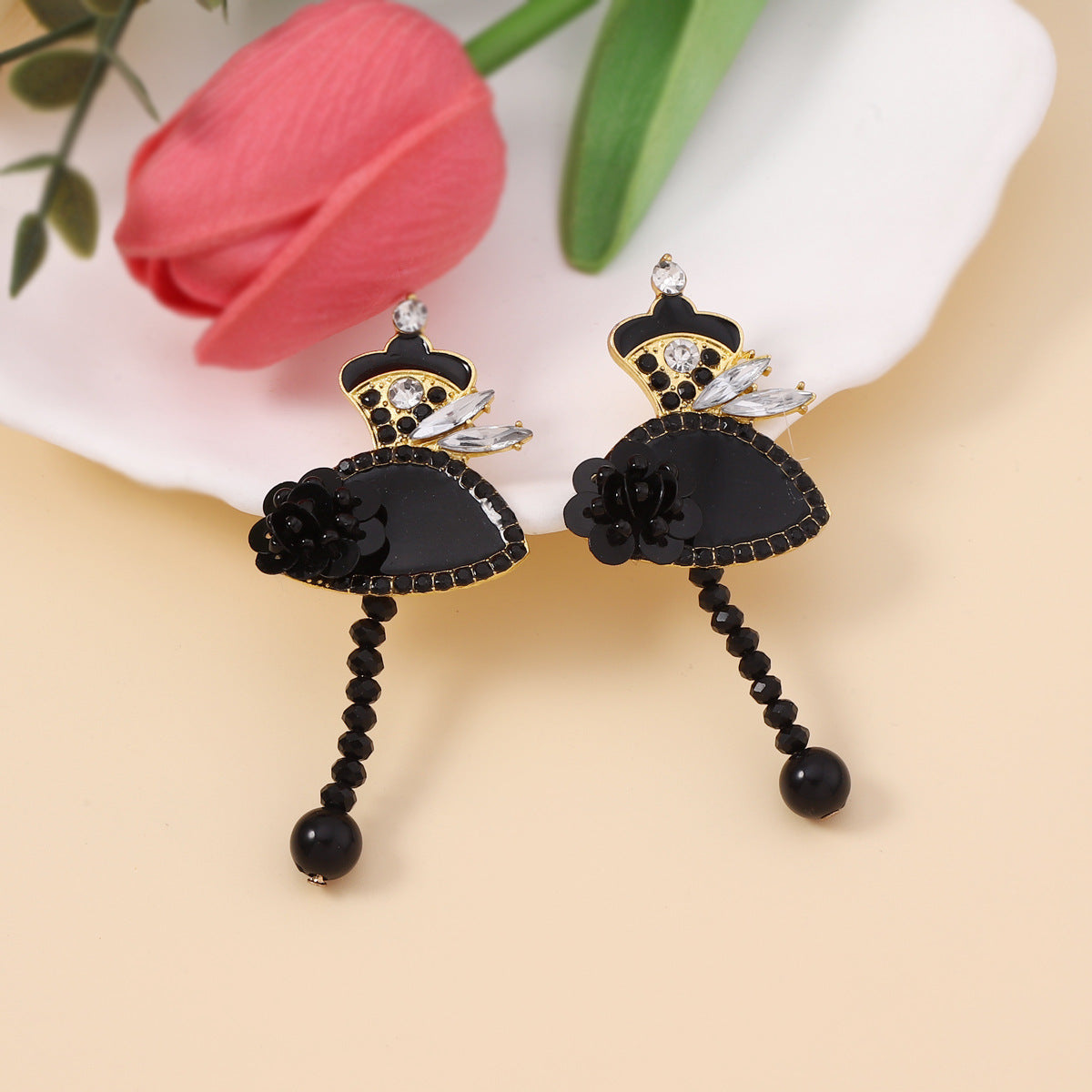 Beautiful Pearl Earring with Unique Style