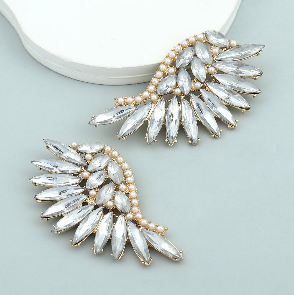 Beautiful Pearl Earring with Unique Style