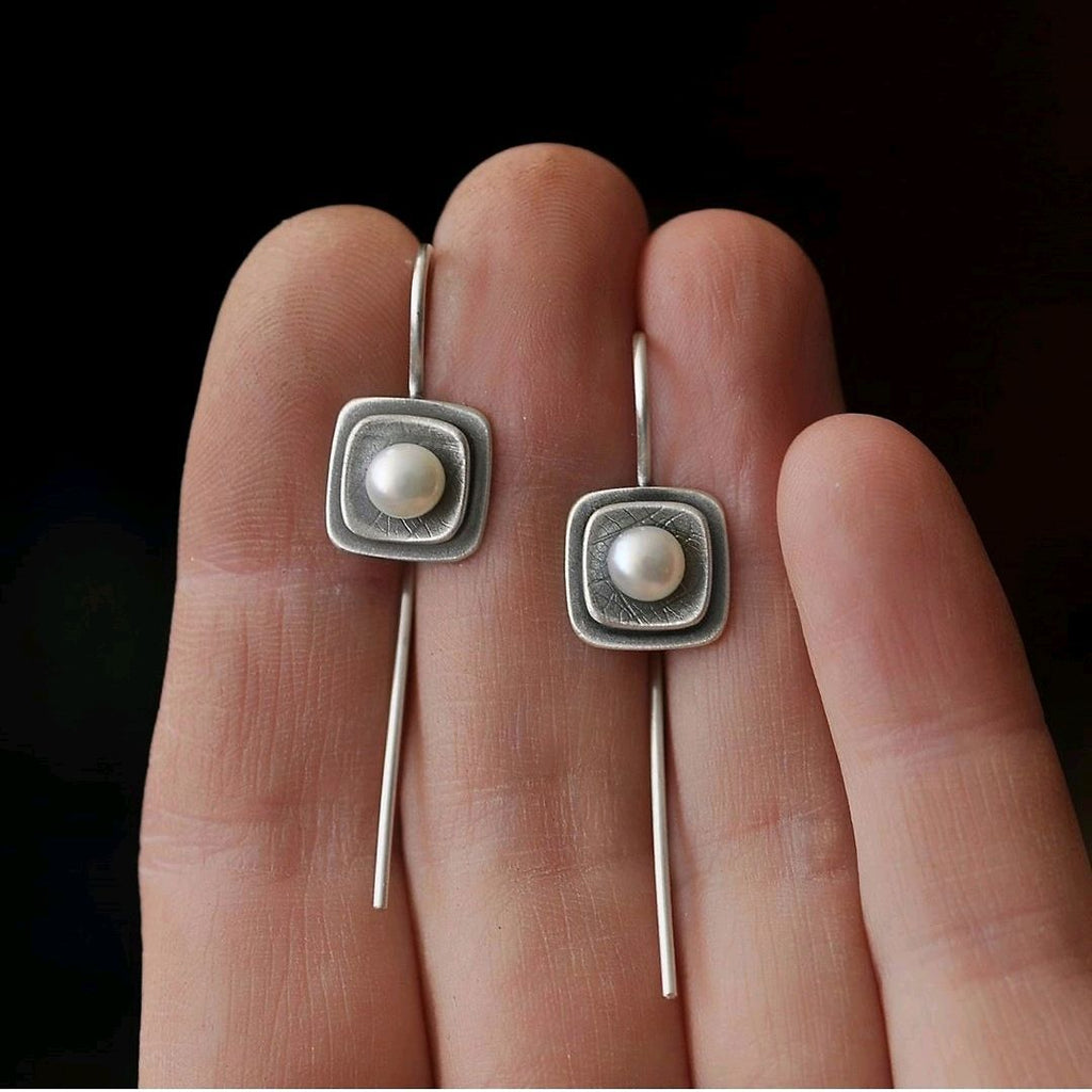 Charming Pearl Earring for Any Occasion