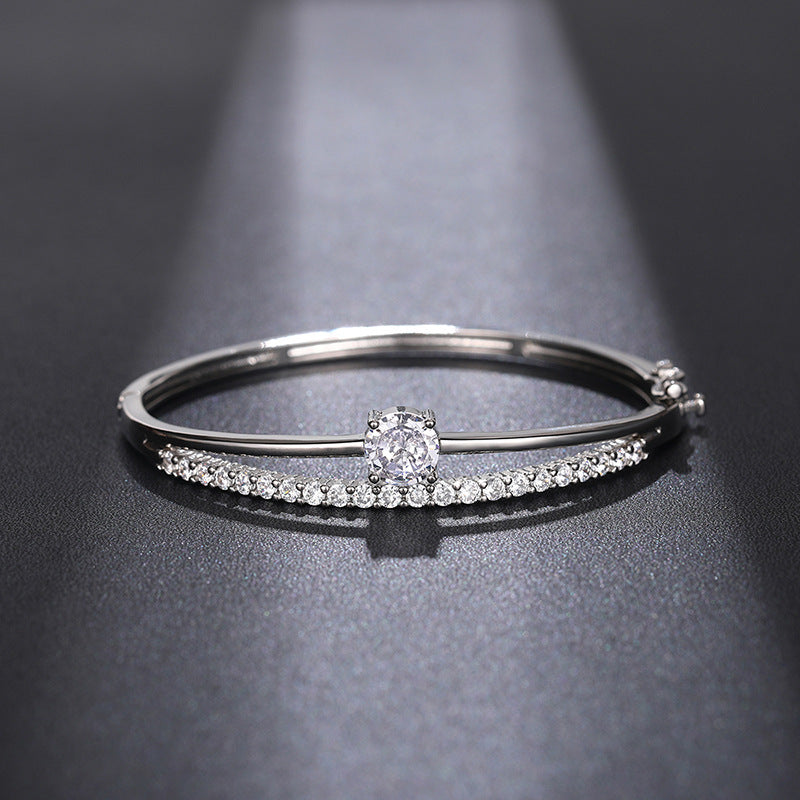 Charming Bracelet for Any Occasion