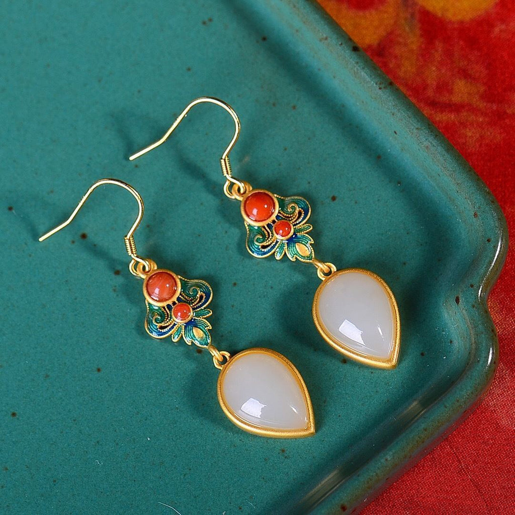 Beautiful Pearl Earring with Unique Style