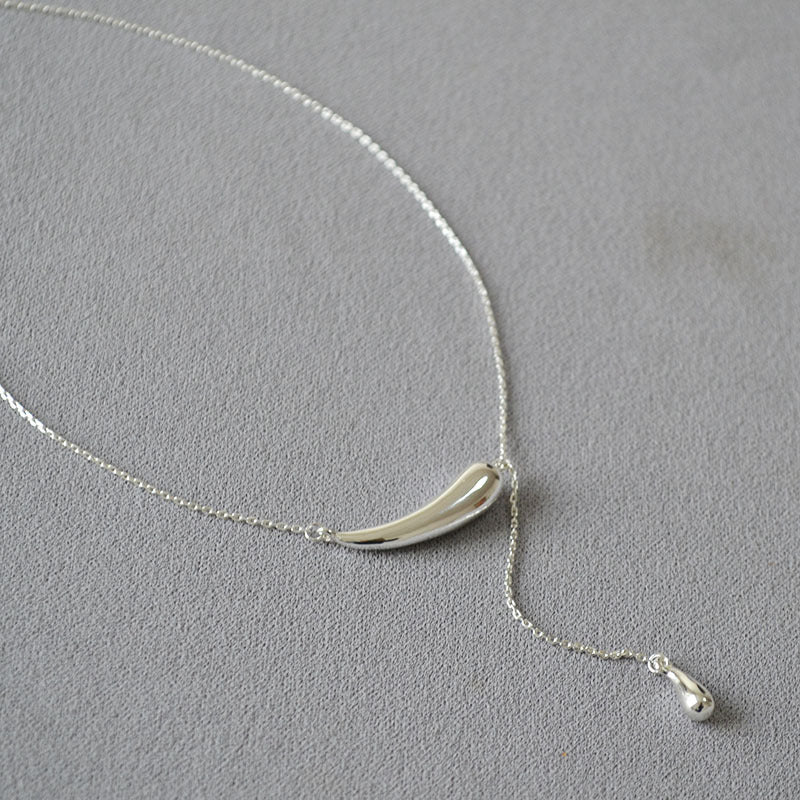 Beautiful Gold Necklace with Unique Style