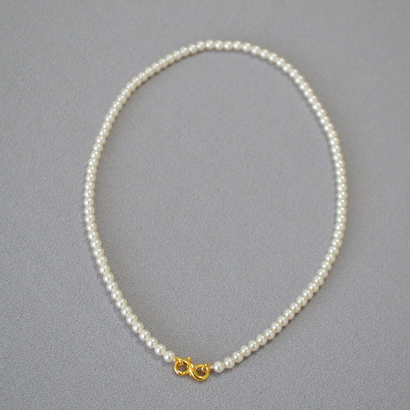 Beautiful Pearl Necklace with Unique Style