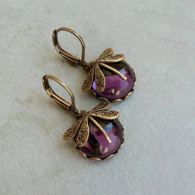 Romantic Gold Earring for Special Moments
