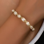 Beautiful Pearl Piece with Unique Style