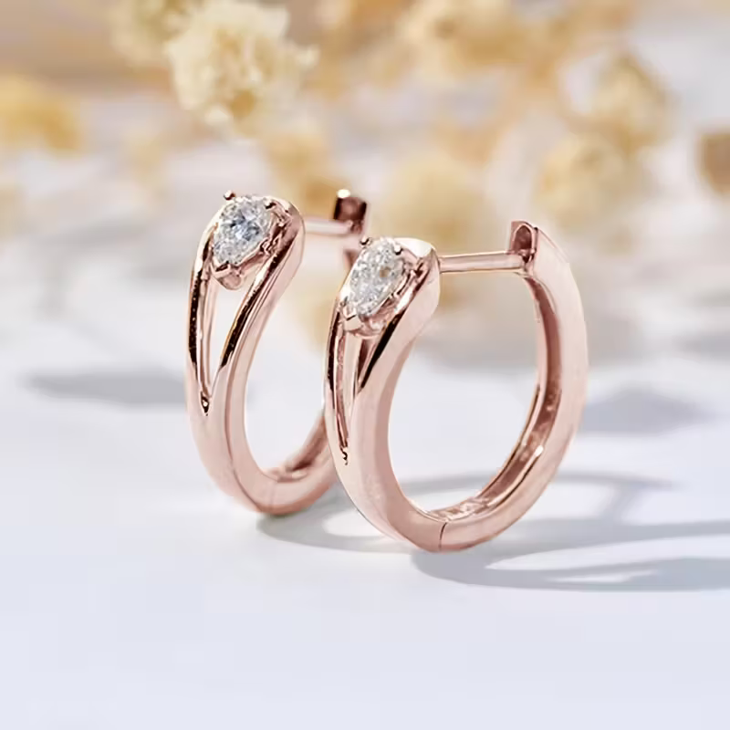 Charming Earring for Any Occasion