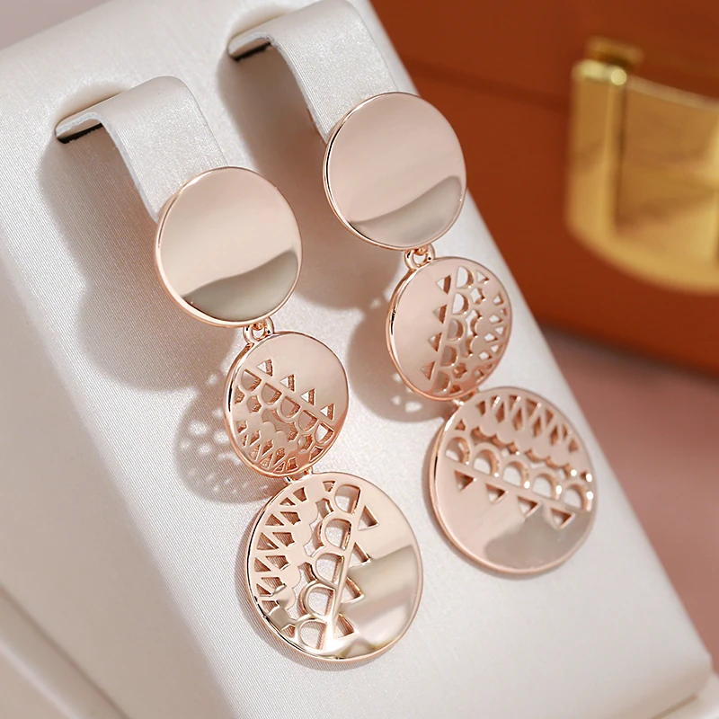 Stunning Gold Earring for Daily Wear