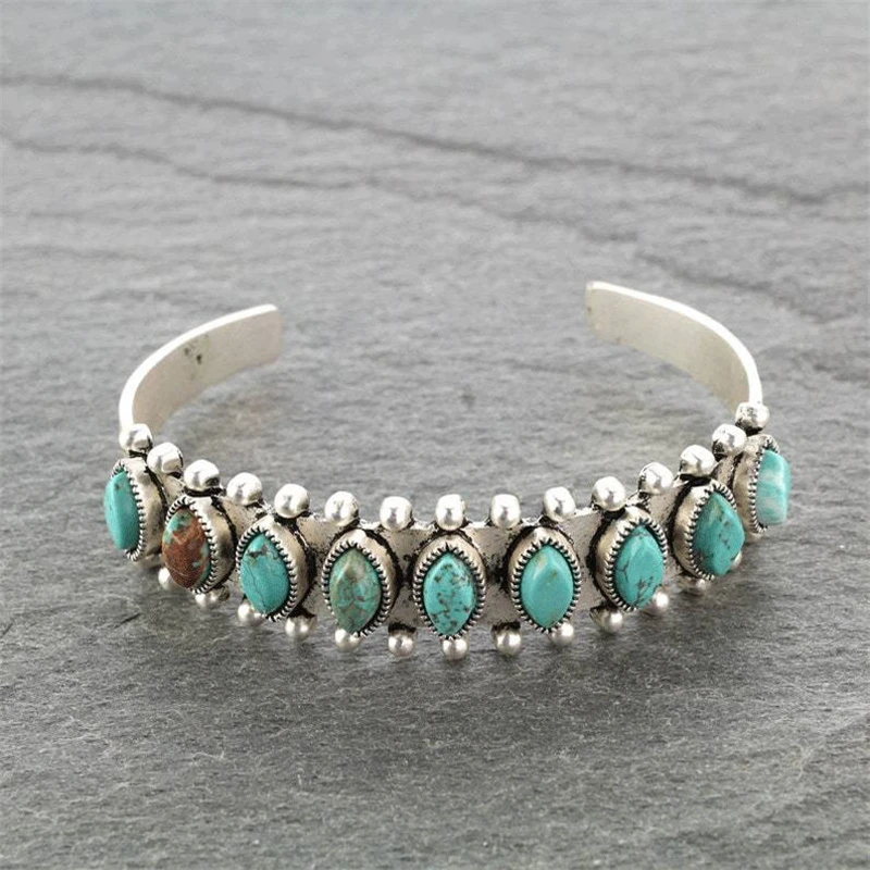 Beautiful Bracelet with Unique Style