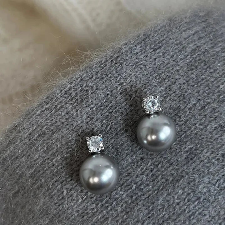 Beautiful Pearl Earring with Unique Style
