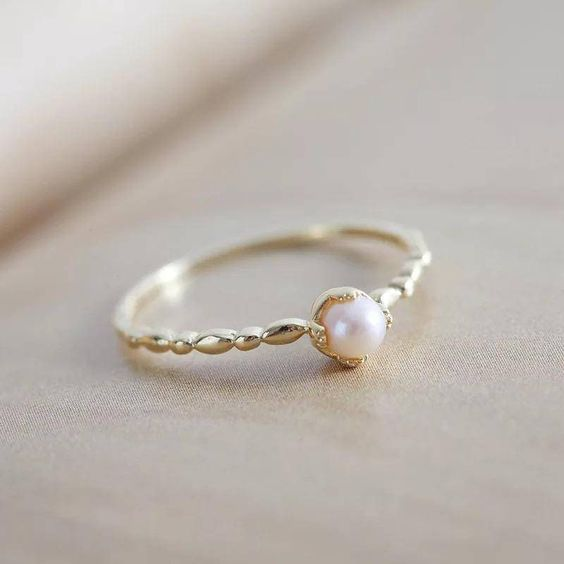 Elegant Pearl Ring for Every Occasion