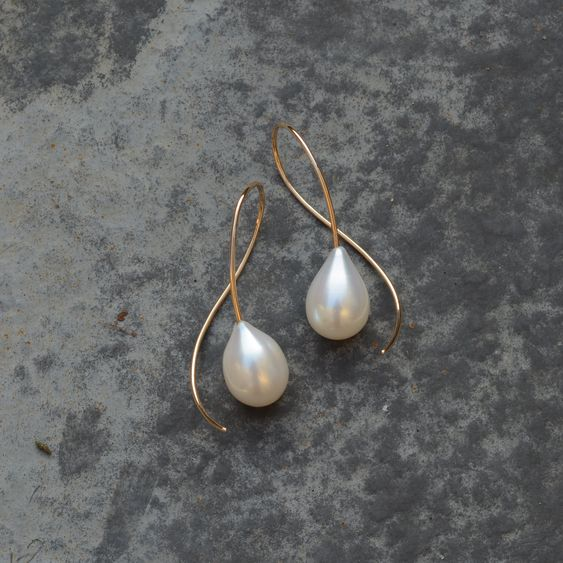 Elegant Pearl Earring for Every Occasion