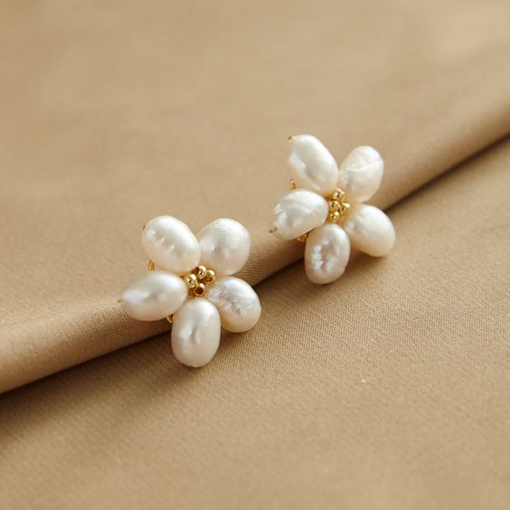 Vintage Handmade Pearl Earring