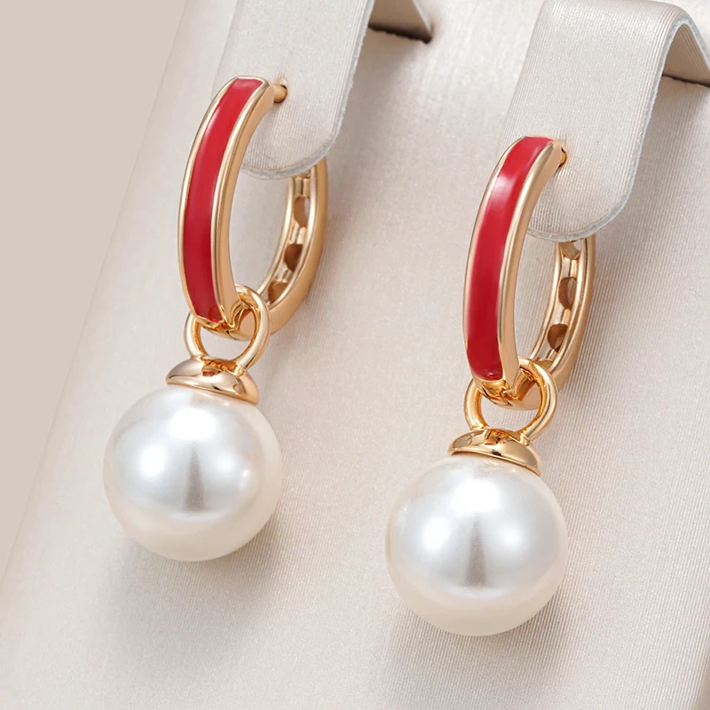 Classic Pearl Earring with Timeless Appeal