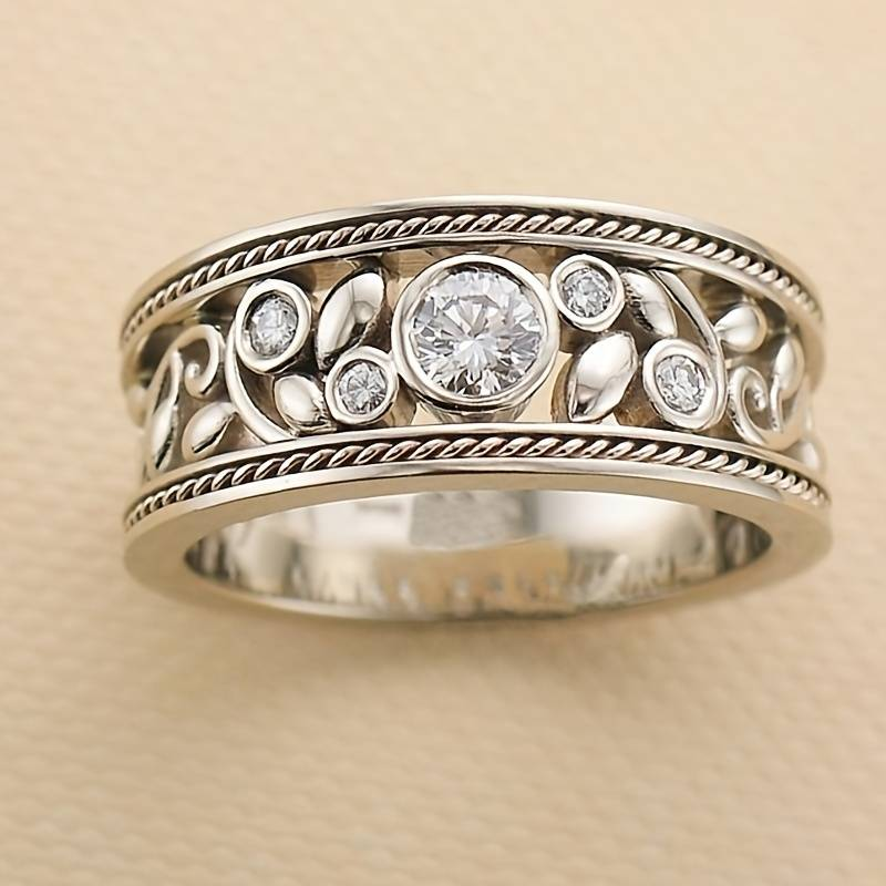 Charming Silver Ring for Any Occasion