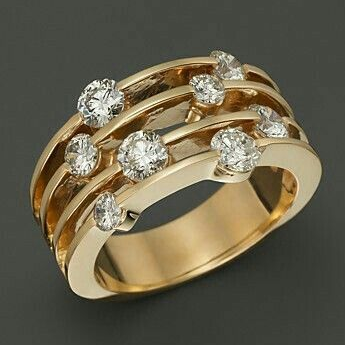 Beautiful Gold Ring with Unique Style