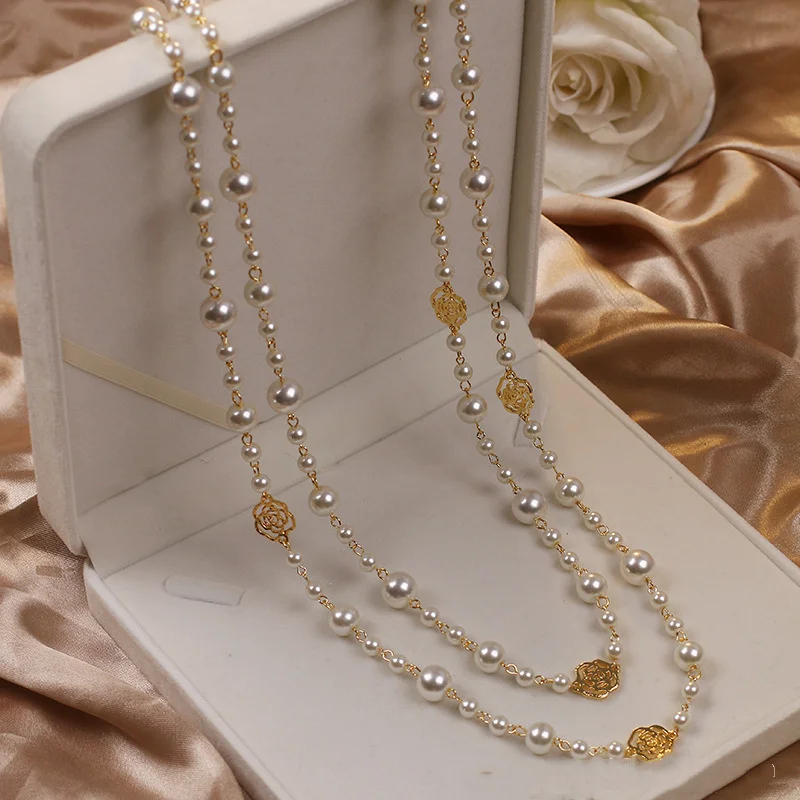 Romantic Gold Necklace for Special Moments