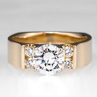 Beautiful Gold Ring with Unique Style