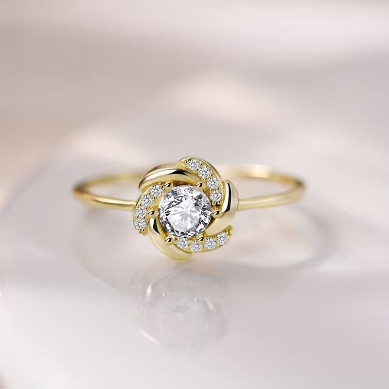 Charming Gold Ring for Any Occasion