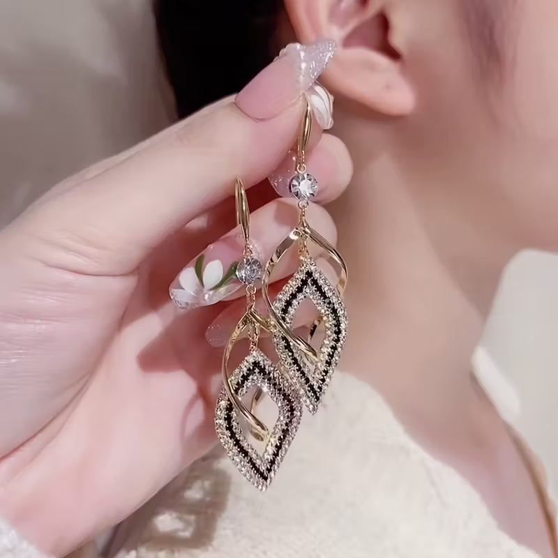 Romantic Earring for Special Moments