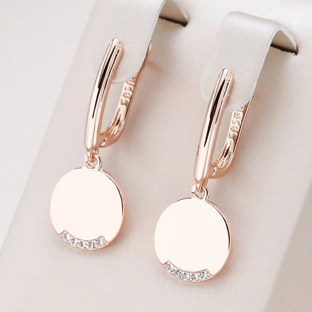 Romantic Gold Earring for Special Moments